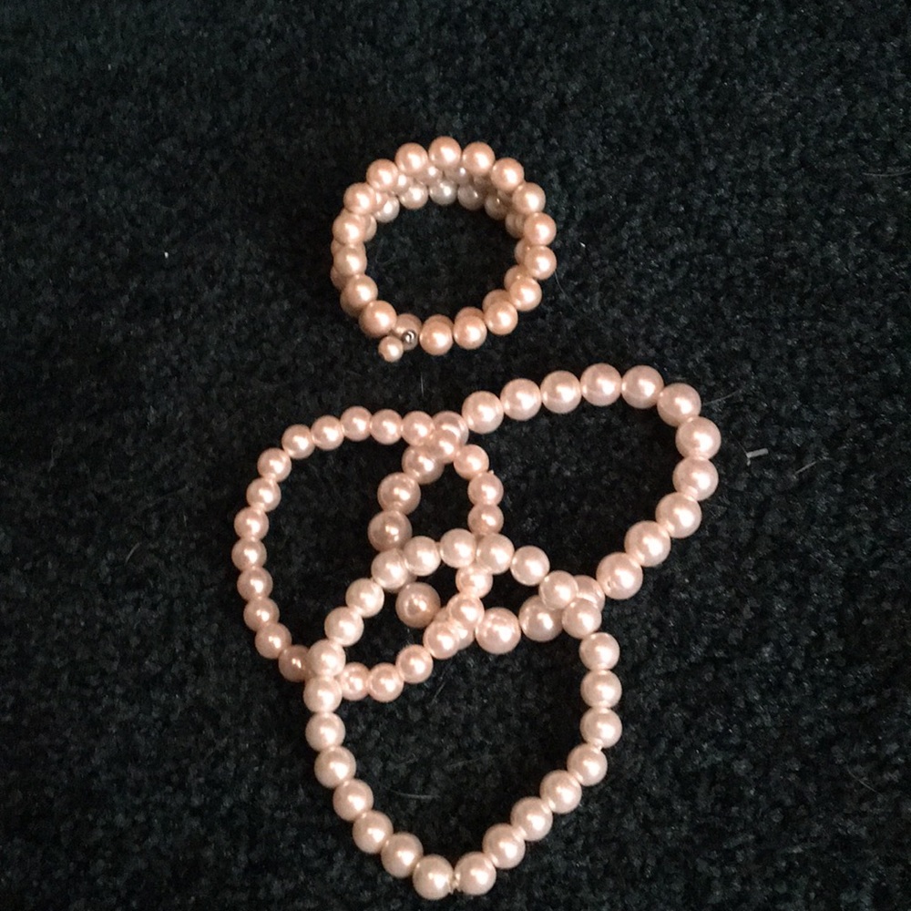 Pearl costume bracelet